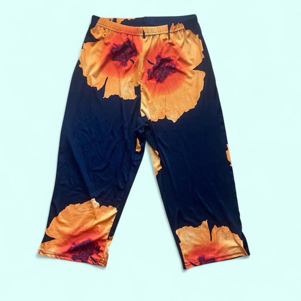 Kids Floral Capri Leggings in Black and Orange